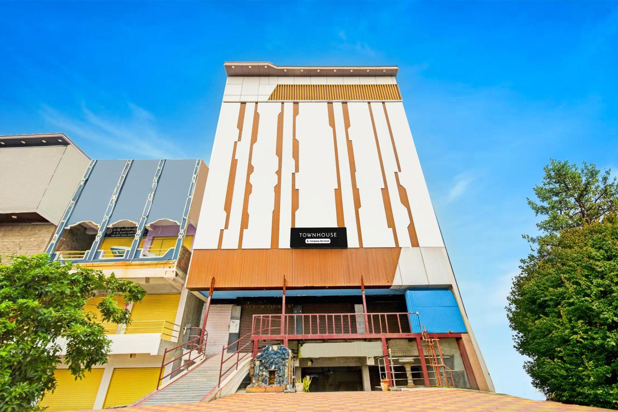 Super Townhouse Mancherial Mancheral Exterior photo