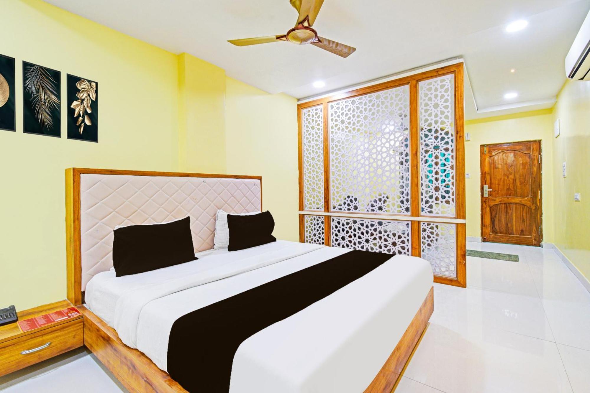 Super Townhouse Mancherial Mancheral Exterior photo