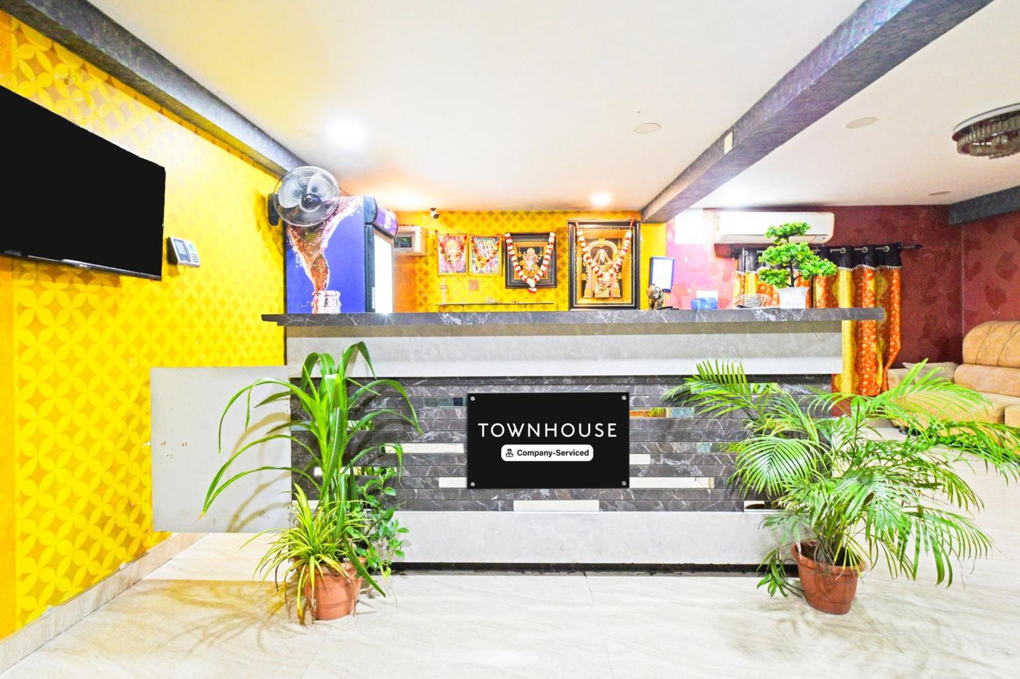 Super Townhouse Mancherial Mancheral Exterior photo